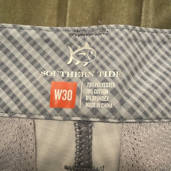 Southern Tide Men’s Lightweight Checkered Pattern Shorts 30W Excellent Condition - Picture 5 of 12